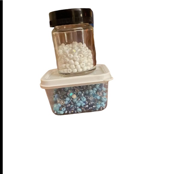 Glass beads and glass seeds. 20 different types of beads. Perfect for any craft. - Picture 4 of 4